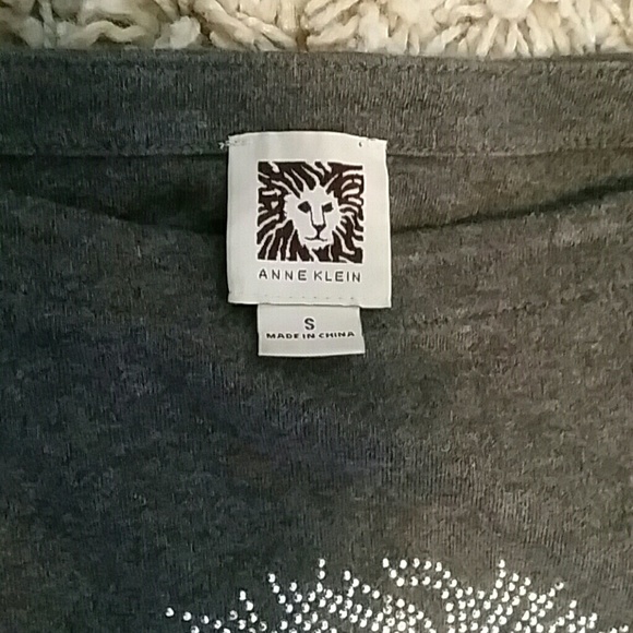 Sweater - Picture 4 of 5